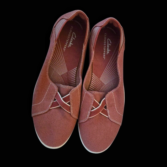 Clarks Breeze Skip Women's Dusty Rose Slip On Casual Shoes. Size 8M. - Picture 1 of 10